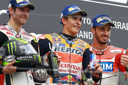Podio: il vincitore Marc Marquez, Repsol Honda Team, secondo Cal Crutchlow, Team LCR Honda, terzo An