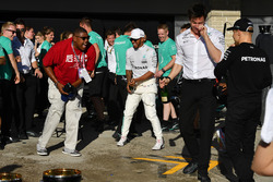 Lewis Hamilton, Mercedes AMG F1, Toto Wolff, Mercedes AMG F1 Direktörü, Valtteri Bottas, Mercedes AM