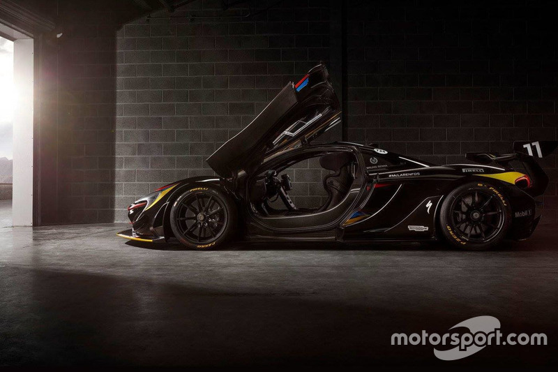McLaren P1 GTR in James Hunt-livery