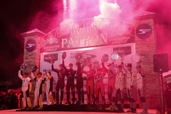 Podium: winners Ricky Taylor, Jordan Taylor, Alex Lynn, Wayne Taylor Racing, second place Joao Barbosa, Christian Fittipaldi, Filipe Albuquerque, Action Express Racing, third place Eric Curran, Dane Cameron, Mike Conway, Action Express Racing