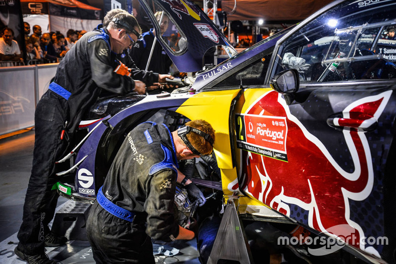 M-Sport mechanics at work