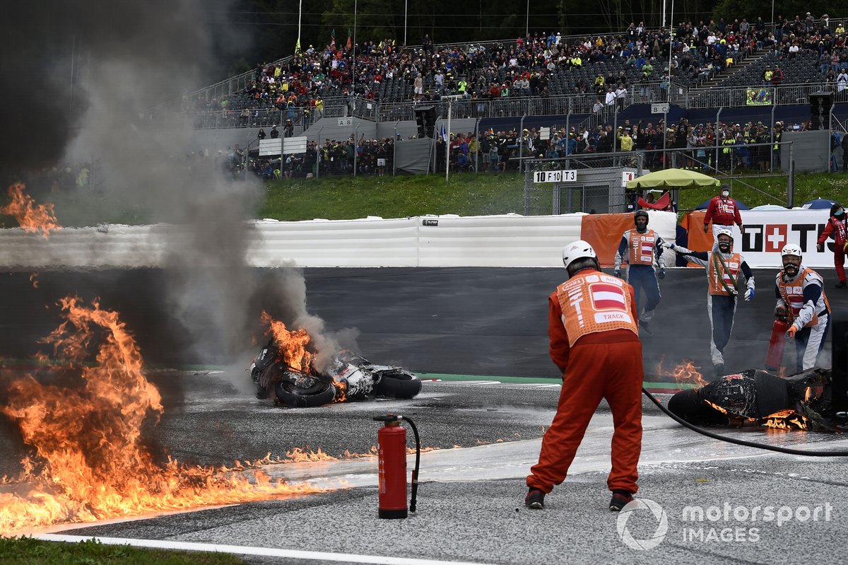 Crash at turn 2