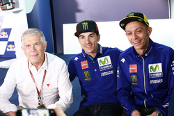Джакомо Агостіні, Маверік Віньялес, Yamaha Factory Racing, Валентино Россі, Yamaha Factory Racing
