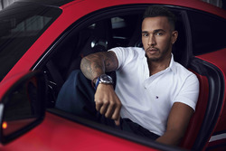 Lewis Hamilton, Tommy Hilfiger moda fotoğraf çekimi
