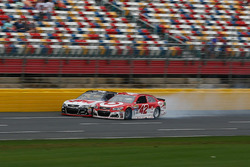 Fotofinish: Kyle Larson, Chip Ganassi Racing Chevrolet, und Chase Elliott, Hendrick Motorsports Chev