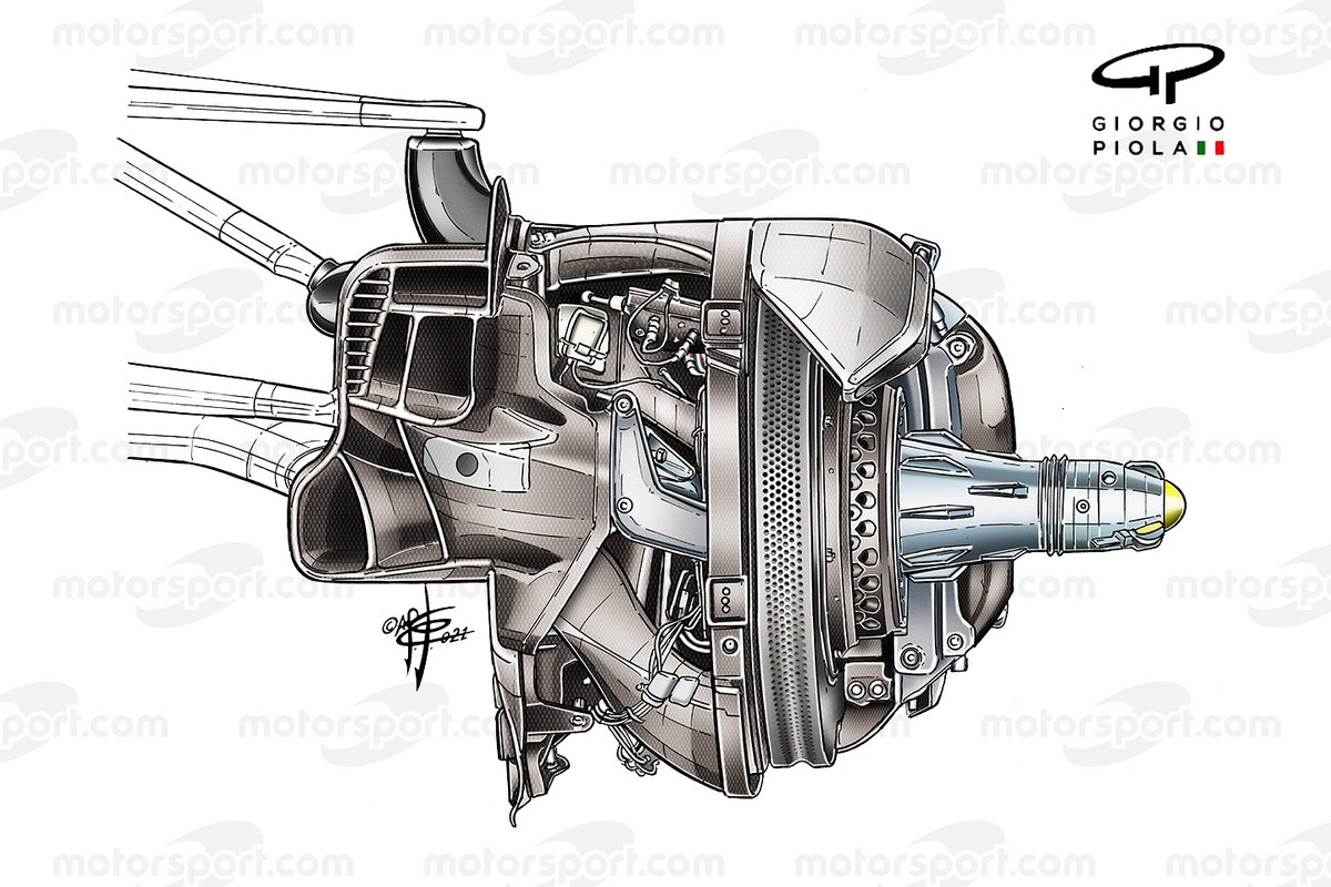 Apertura de los conductos de frenos del Mercedes W12