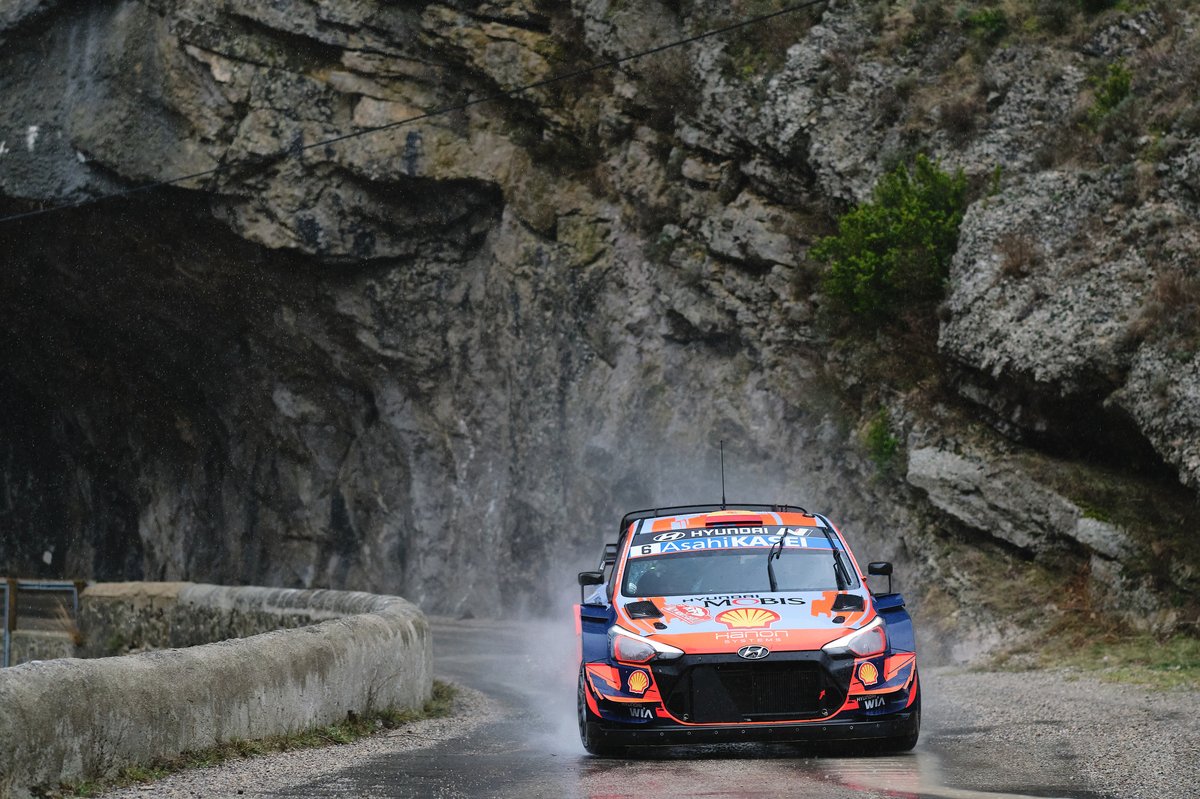 Pereli Hyundai Motorsport, Dani Sordo, dan navigator Carlos del Barrio, dalam Reli Monte Carlo 2021.