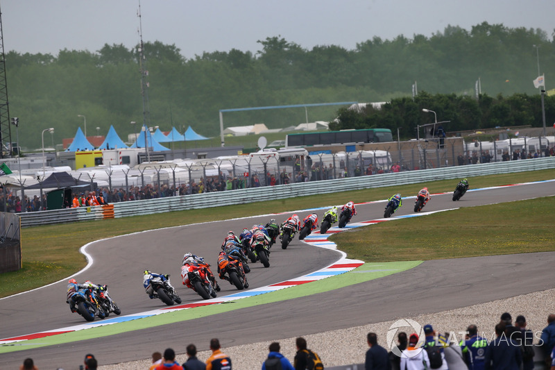 Жоанн Зарко, Monster Yamaha Tech 3, на першій позиції у гонці
