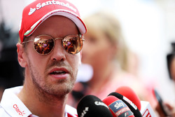Sebastian Vettel, Ferrari met de media