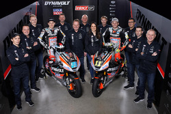 Marcel Schrötter und Sandro Cortese mit dem Team Dynavolt Intact GP