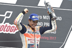 Подиум: победитель Марк Маркес, Repsol Honda Team