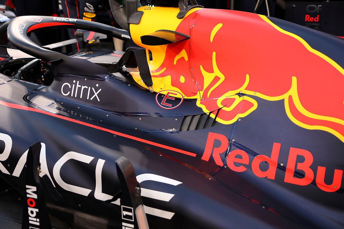 Rejillas de refrigeración del RB18 de Red Bull