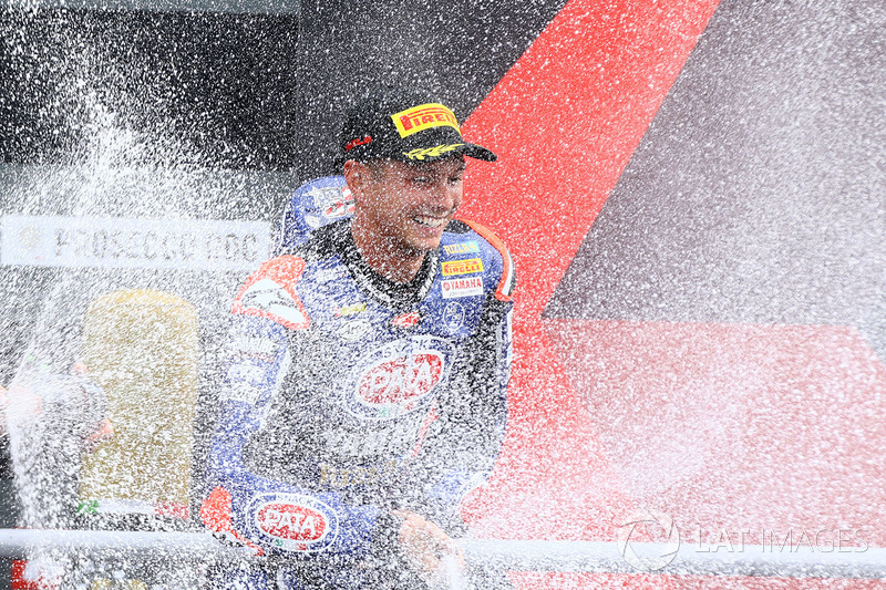 Podio: il vincitore della gara Michael van der Mark, Pata Yamaha