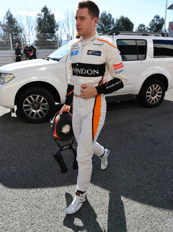 Stoffel Vandoorne, McLaren returns to the pits