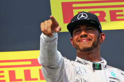 Podium: Sieger Lewis Hamilton, Mercedes AMG F1 Team
