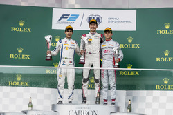 Сержіу Сетте Камара (Carlin), Джордж Расселл (ART Grand Prix), Нік де Вріс (PREMA Racing)
