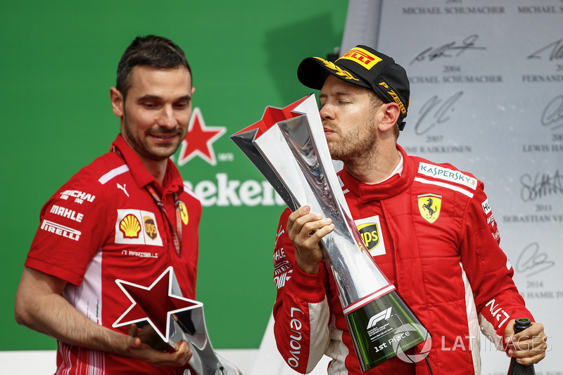 Sebastian Vettel, Ferrari, y Nicola Bariselli