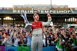 Yarış galibi Daniel Abt, Audi Sport ABT Schaeffler