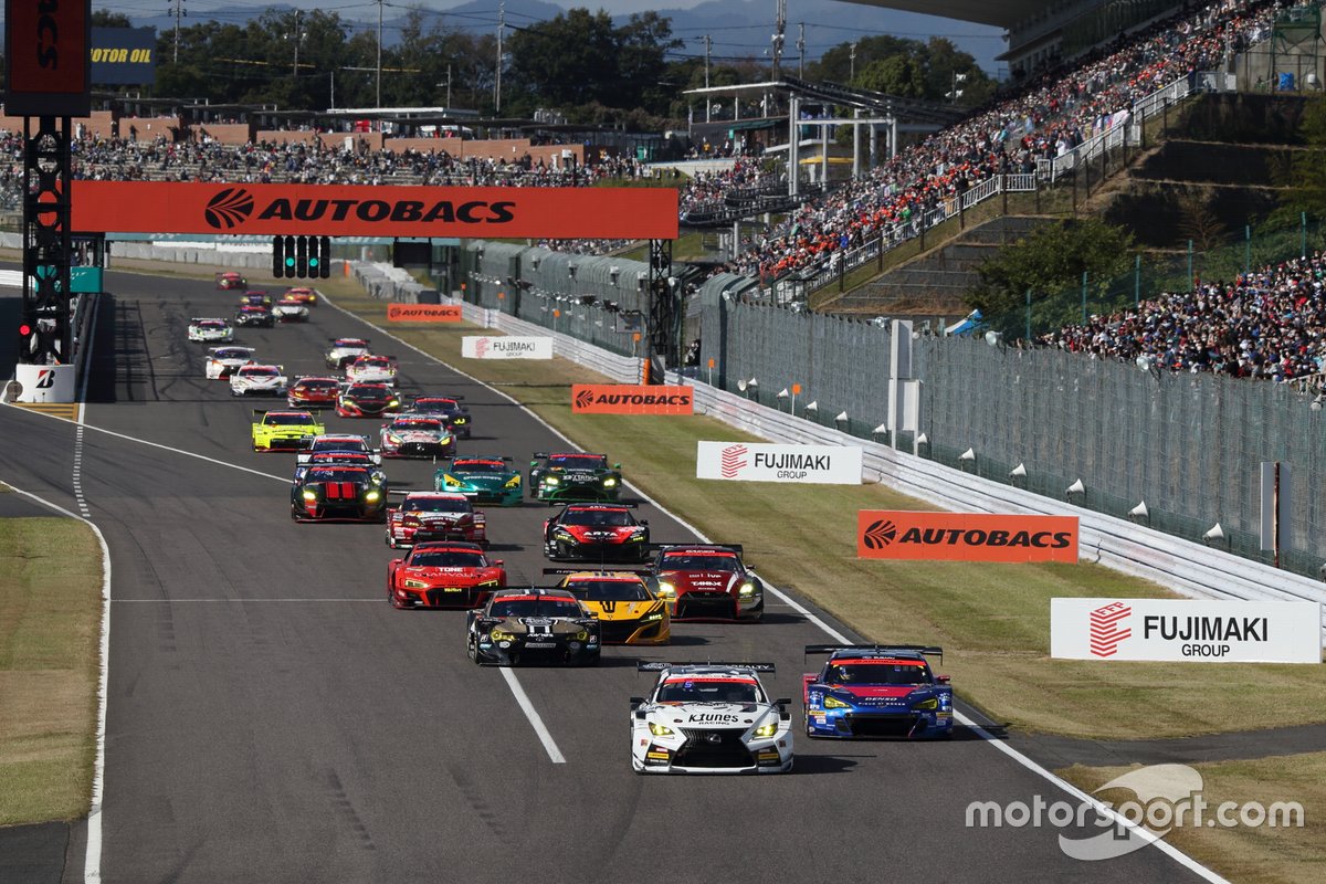 GT300 Start Action
