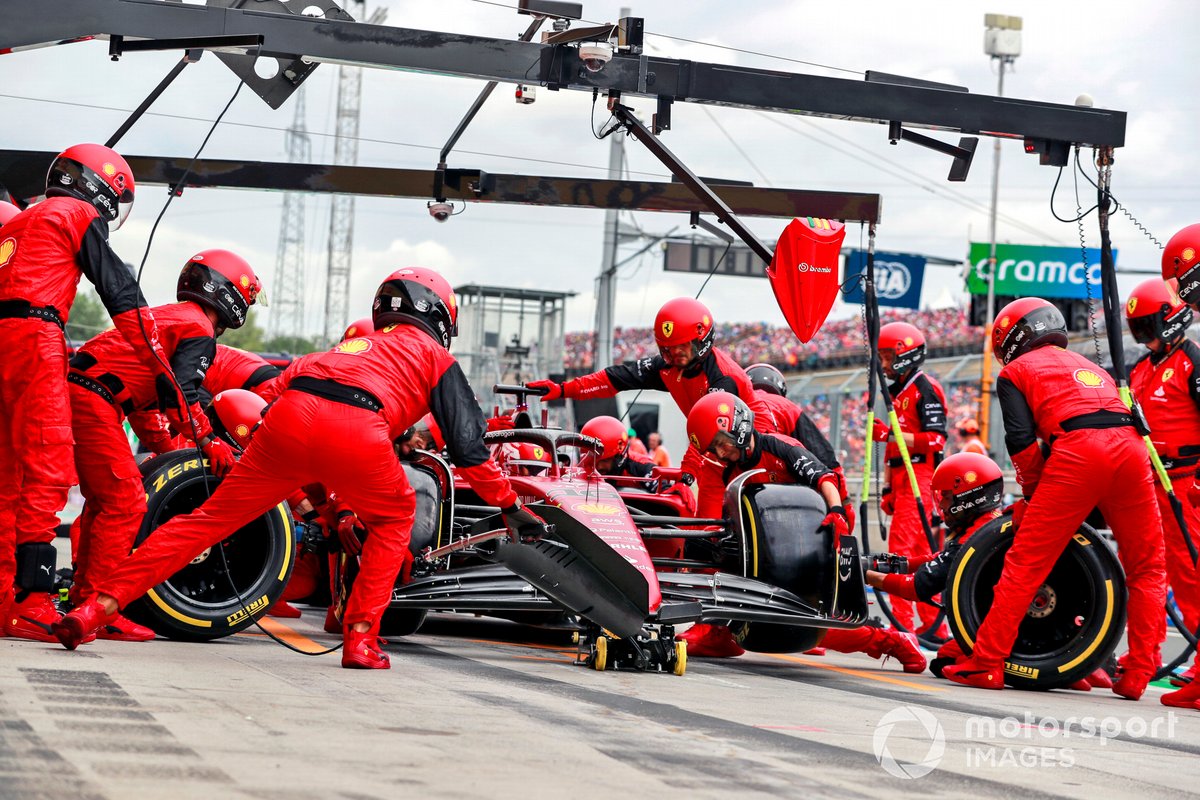 Charles Leclerc, Ferrari F1-75, makes a pit stop