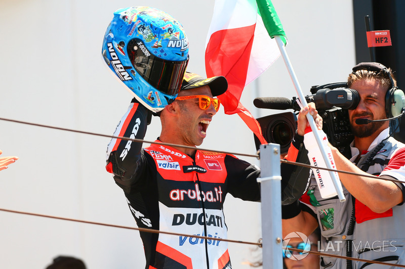 Podium: Race winner Marco Melandri, Ducati Team