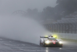 #8 Toyota Gazoo Racing Toyota TS050 Hybrid: Anthony Davidson, Sébastien Buemi, Kazuki Nakajima