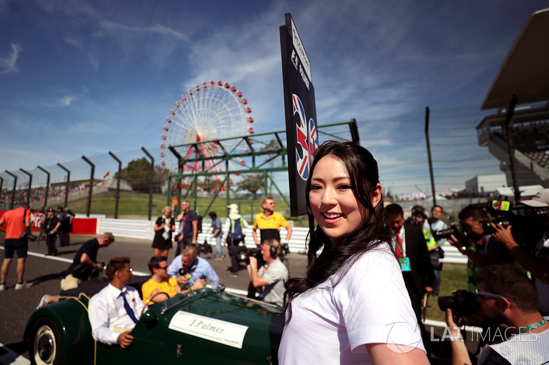 Grid girl