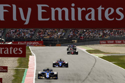 Pascal Wehrlein, Sauber C36; Carlos Sainz Jr., Scuderia Toro Rosso STR12; Kevin Magnussen, Haas F1 T