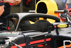Red Bull Racing RB13 с Halo