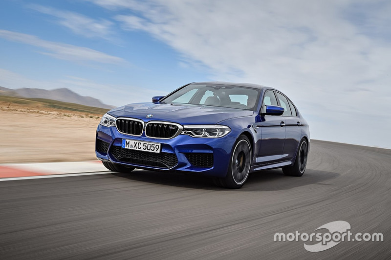 Новий BMW M5