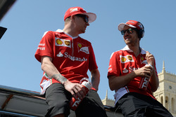 Kimi Räikkönen, Scuderia Ferrari, und Sebastian Vettel, Scuderia Ferrari