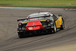 #66 JMW Motorsport Ferrari F458 Italia: Рорі Бутчер, Роберт Сміт, Андреа Бертоліні