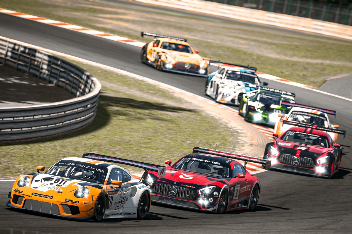 De Porsche GT3 R van Max Verstappen, Jeff Giassi, Gianni Vecchio.
