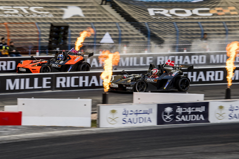 David Coulthard alla guida della KTM X-Bow Comp R batte Tom Kristensen