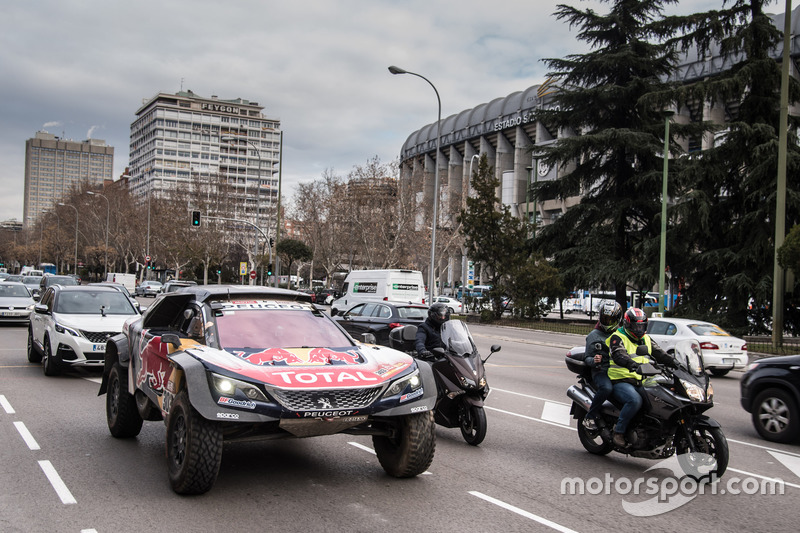 Карлос Сайнс, Лукас Крус, Peugeot Sport, у Мадриді