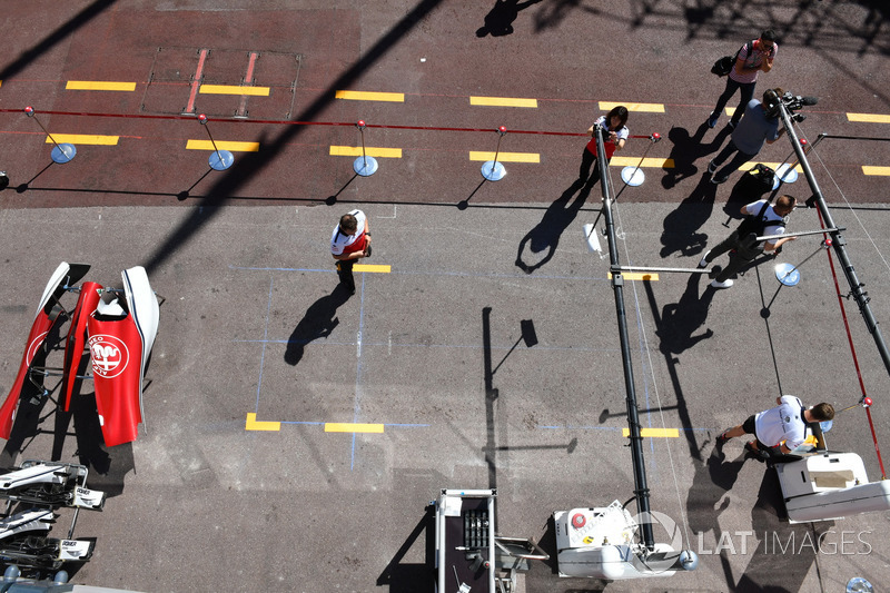 Pit box Sauber