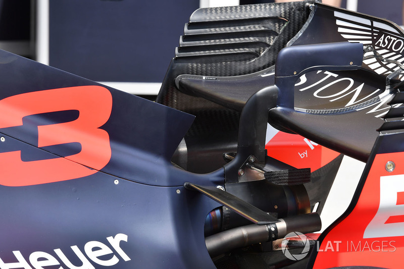 Red Bull Racing RB14, hátsó traktus, részlet