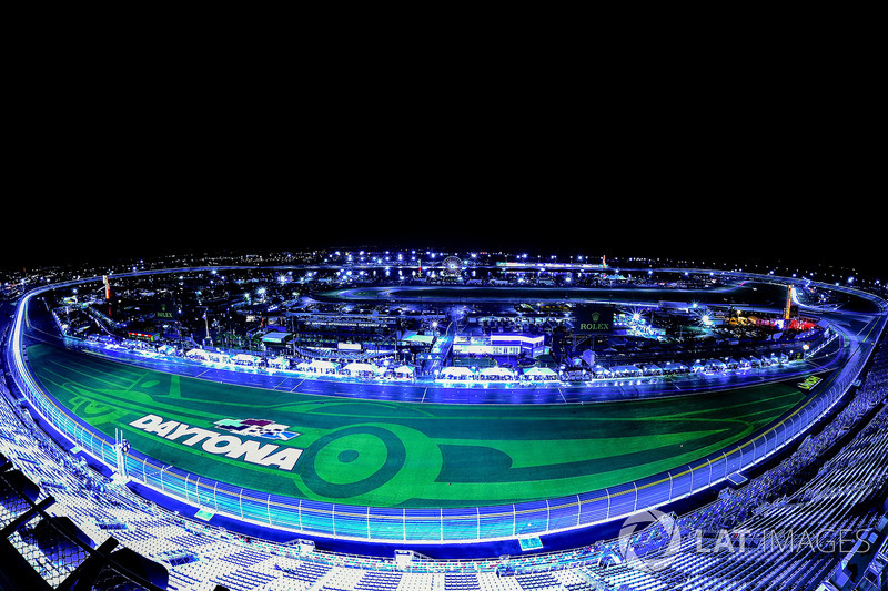 Panoramica della pista, atmosfera
