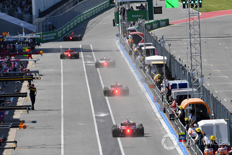 Pit lane action