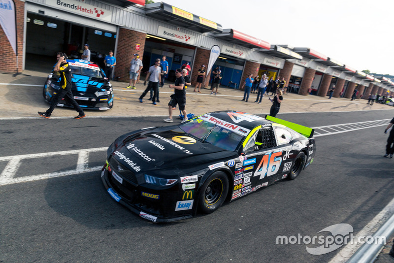 Justin Kunz in seinem Euro-NASCAR-Mustang