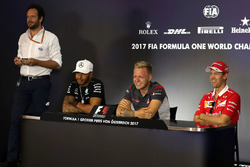 Matteo Bonciani, FIA Medya Delegesi, Lewis Hamilton, Mercedes AMG F1, Kevin Magnussen, Haas F1 Team