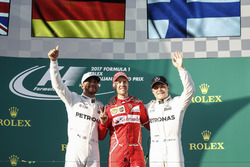 Podum: 1. Sebastian Vettel, Ferrari; 2. Lewis Hamilton, Mercedes AMG F1; 3. Valtteri Bottas, Mercedes AMG F1