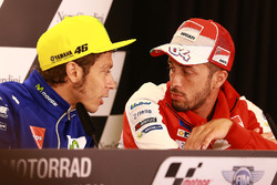 Валентино Россі, Yamaha Factory Racing, Андреа Довіціозо, Ducati Team