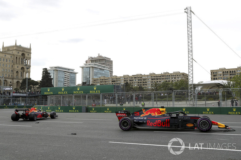 Los autos de Max Verstappen, Red Bull Racing RB14 y Daniel Ricciardo, Red Bull Racing RB14