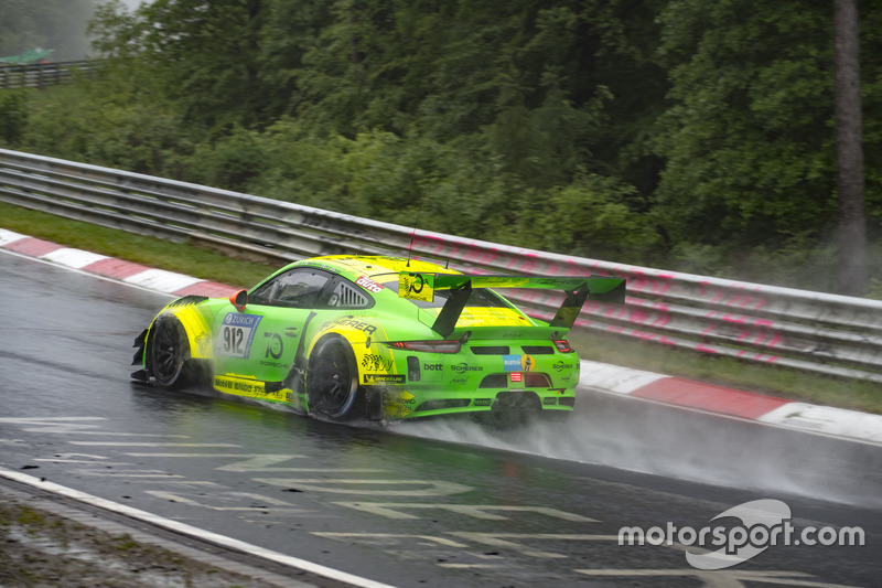#912 Manthey Racing Porsche 911 GT3 R: Richard Lietz, Patrick Pilet, Frédéric Makowiecki, Nick Tandy