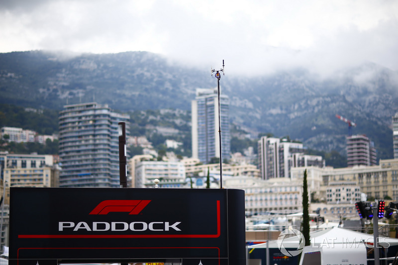 Suasana paddock F1