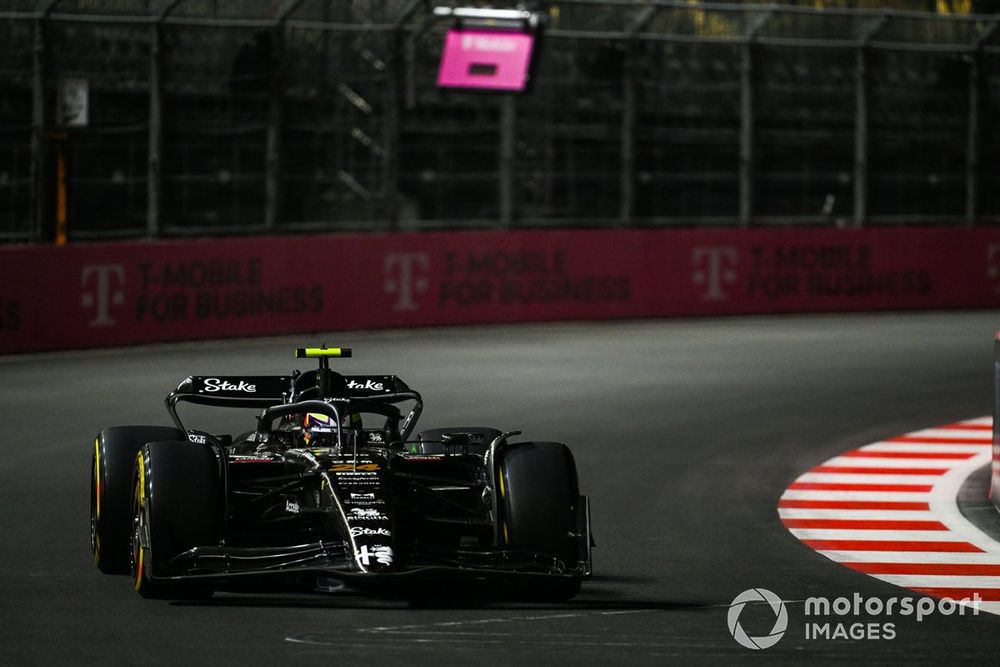 Zhou Guanyu, Alfa Romeo C43