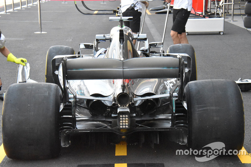 Mercedes-AMG F1 W09 retrotreno