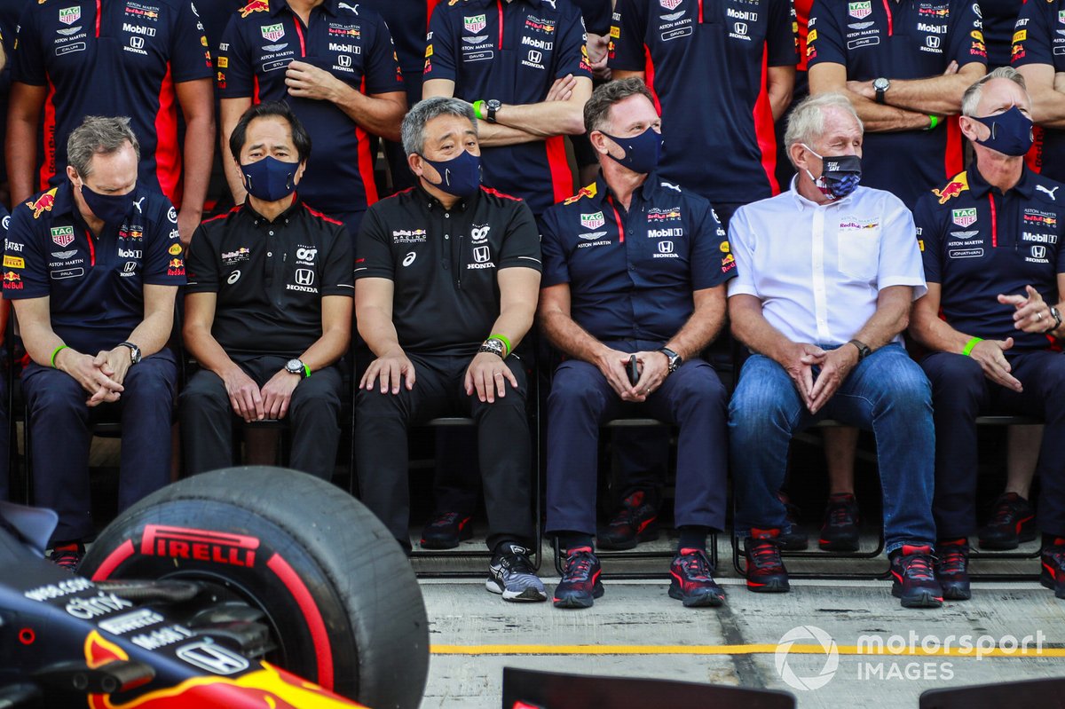 Toyoharu Tanabe, F1 Direktur Teknik, Honda, Masashi Yamamoto, General Manager, Honda Motorsport, Christian Horner, Prinsipal Team, Red Bull Racing, dan Helmut Marko, Konsultan, Red Bull Racing