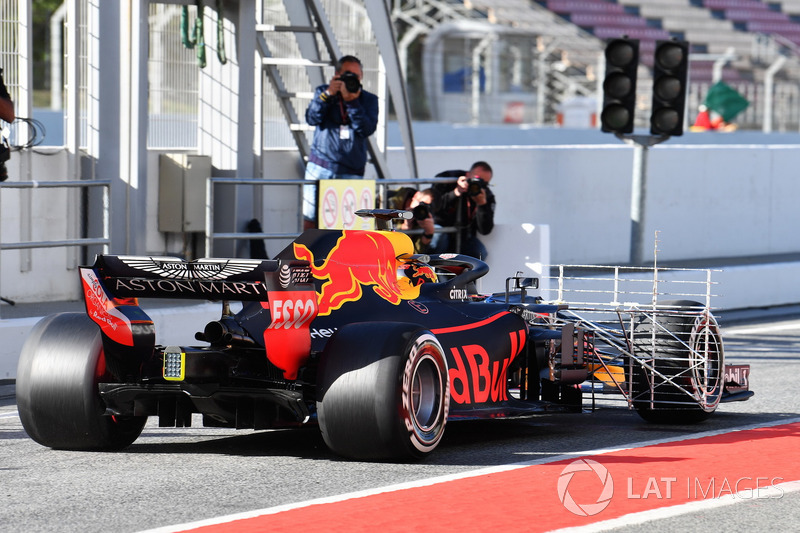 Max Verstappen, Red Bull Racing RB14 with aero sensor